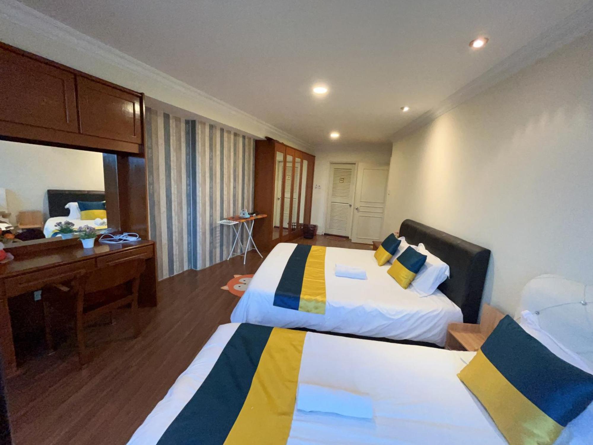 Riverbank Unit 405 Apartment Kuching